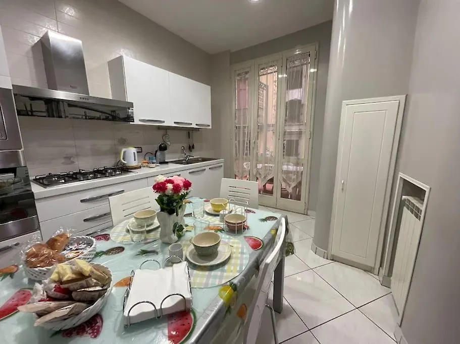 Casa Vacanze “Da Nenne” Napels Appartement